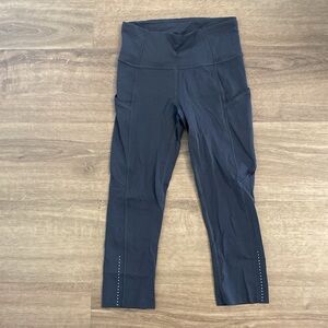 Fast and Free Legging Cropped 23” size 4